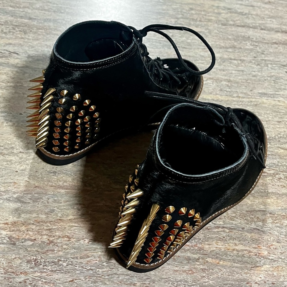 Jeffrey Campbell Ibiza wedge glossy and faux fur ankle boots with spiky studs - Picture 2 of 16
